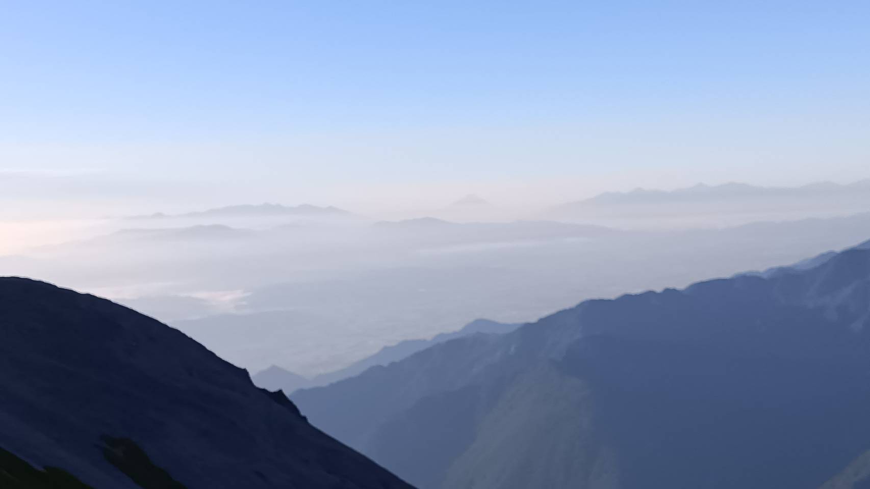 遠く富士山