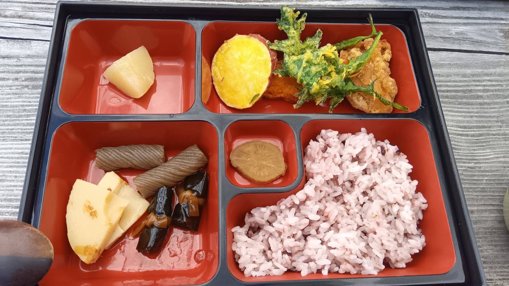 船窪小屋の夕食